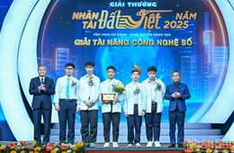 Học sinh trường THPT chuyên Khoa học Tự nhiên và cựu sinh viên Trường đạt Giải thưởng “Nhân tài Đất Việt năm 2025