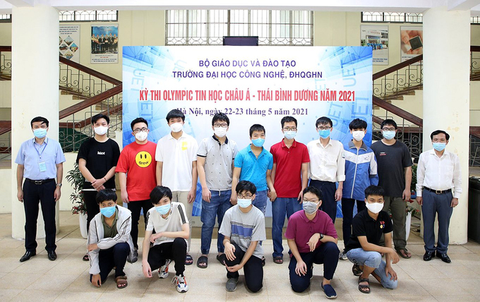 Học sinh Việt Nam đạt giải cao tại Olympic Vật lý châu Á và Olympic Tin học châu Á – Thái Bình Dương 2021