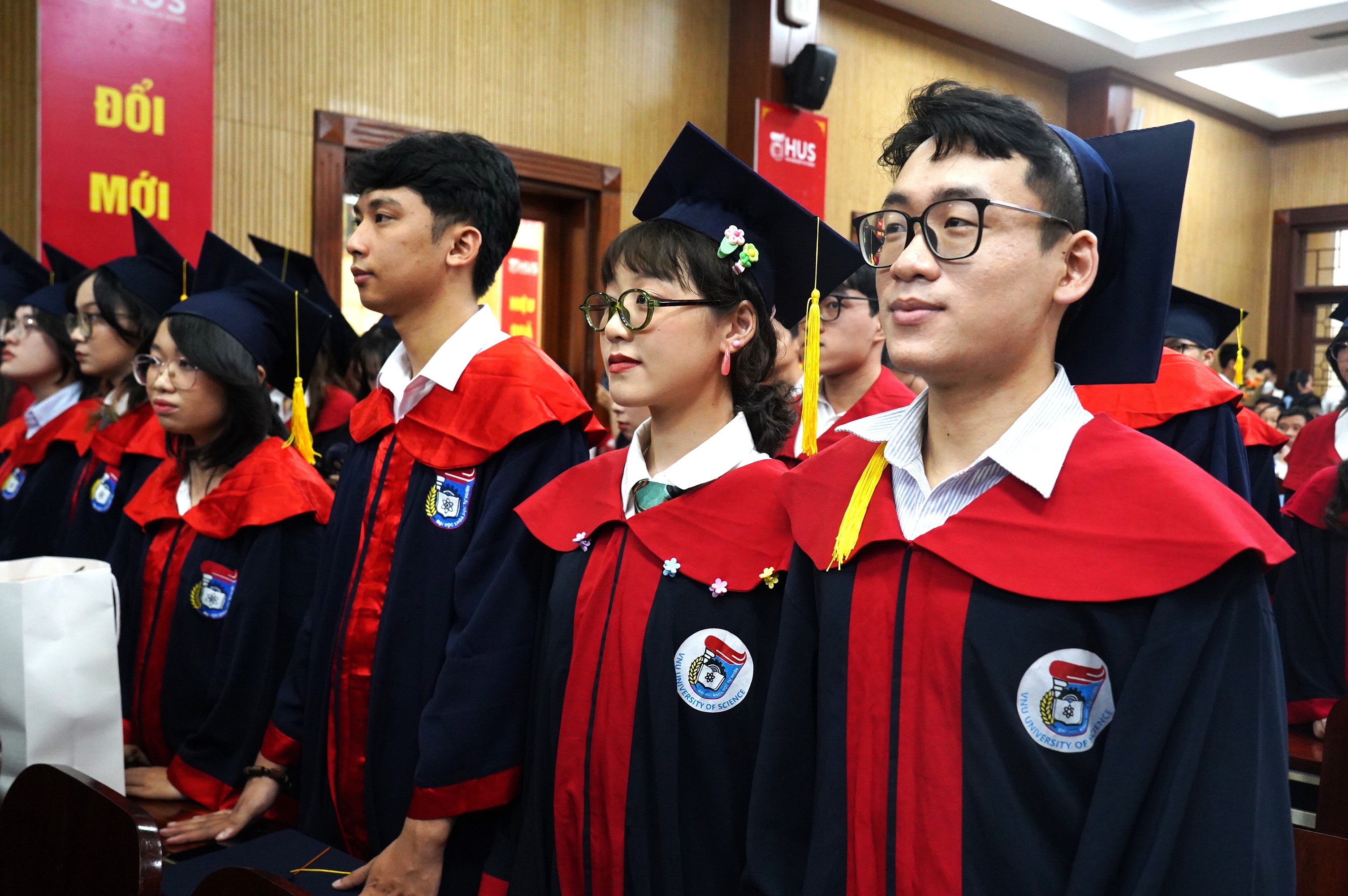 Lễ Bế giảng và trao bằng cử nhân cho sinh viên hệ Đại học chính quy tốt nghiệp đợt 3 năm 2024