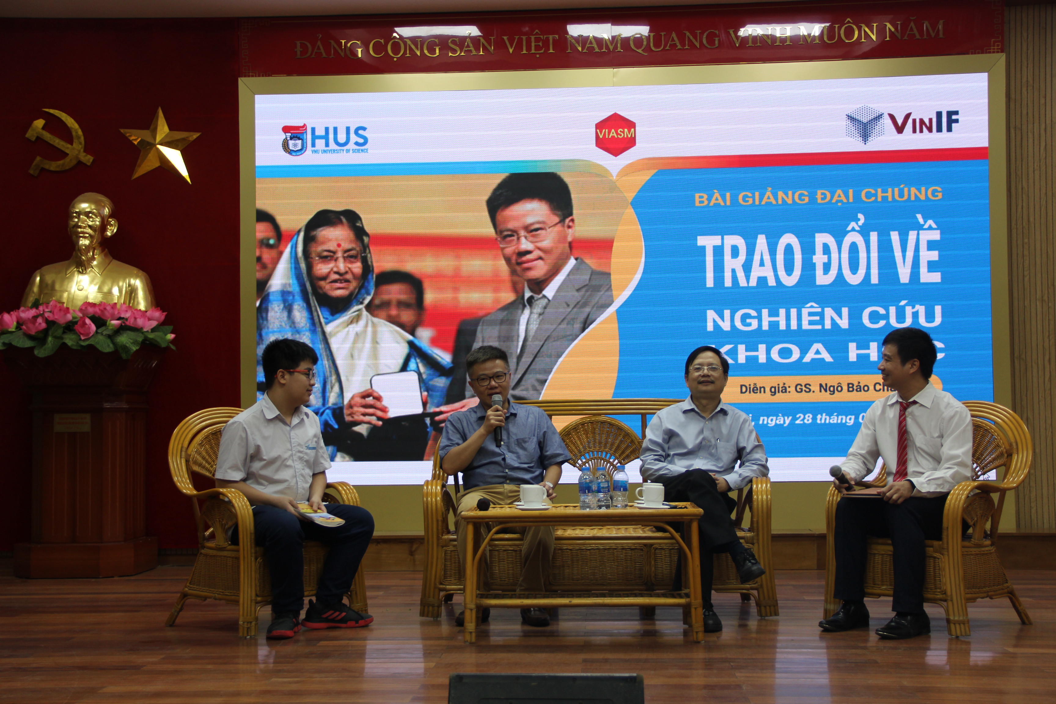 GS. Ngô Bảo Châu và những điều chia sẻ về nghiên cứu khoa học