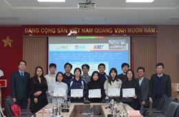 Sinh viên Khóa QH.2024.T (K69) ngành Môi trường, Sức khỏe và An toàn nhận học bổng từ Hội Sức khỏe nơi làm việc không biên giới - chi nhánh Hoa Kỳ