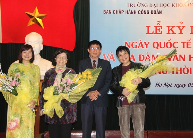 Lễ kỷ niệm ngày Quốc tế Phụ nữ 8/3 và tọa đàm “Văn hóa ứng xử của phụ nữ thời hiện đại” 