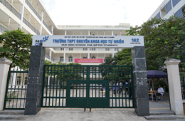 Không khí nhập học vào lớp 10 THPT Chuyên Khoa học Tự nhiên năm 2020