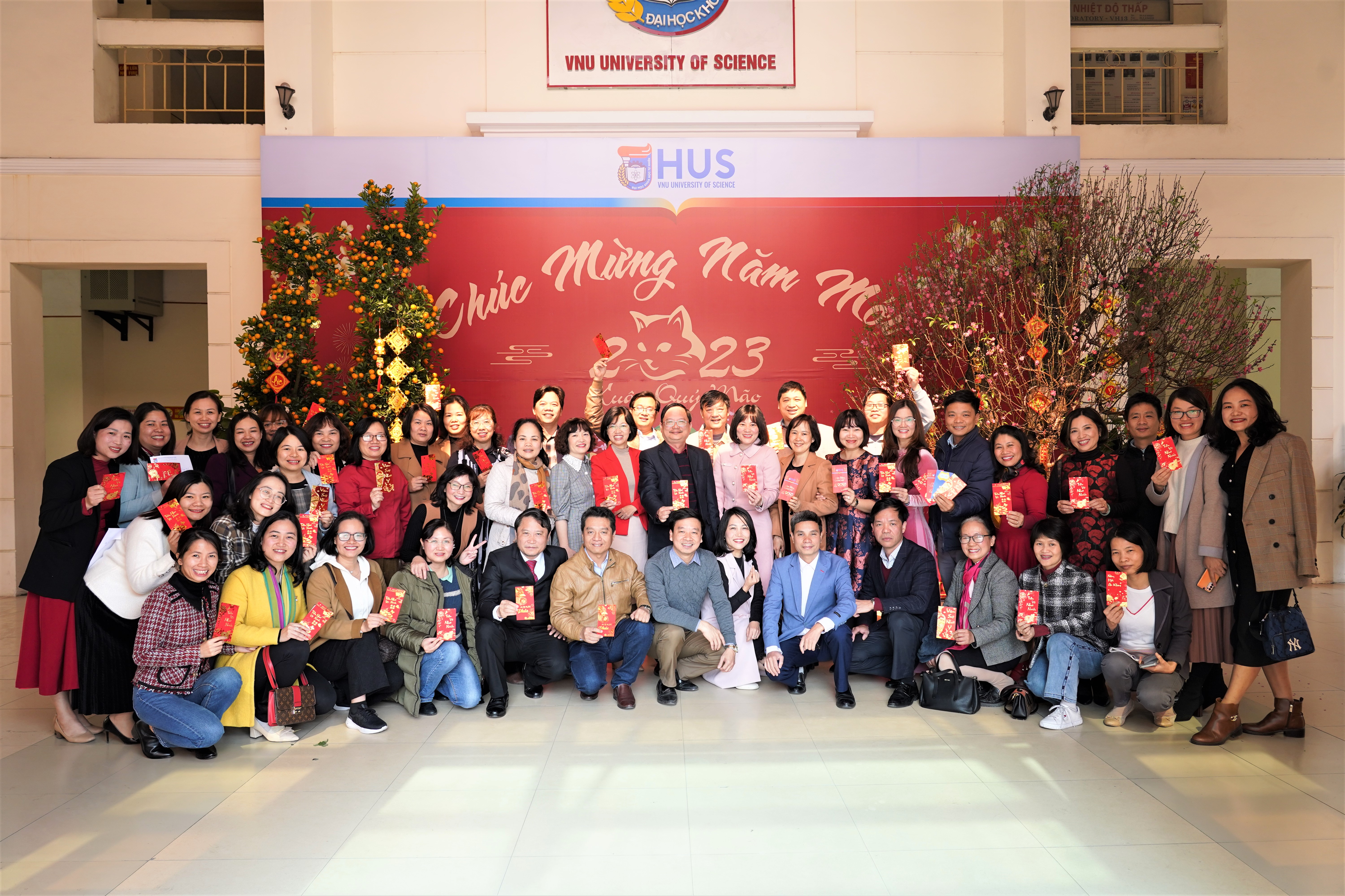 Cán bộ Công đoàn Trường ĐHKHTN rộn ràng chào xuân mới Quý Mão 2023