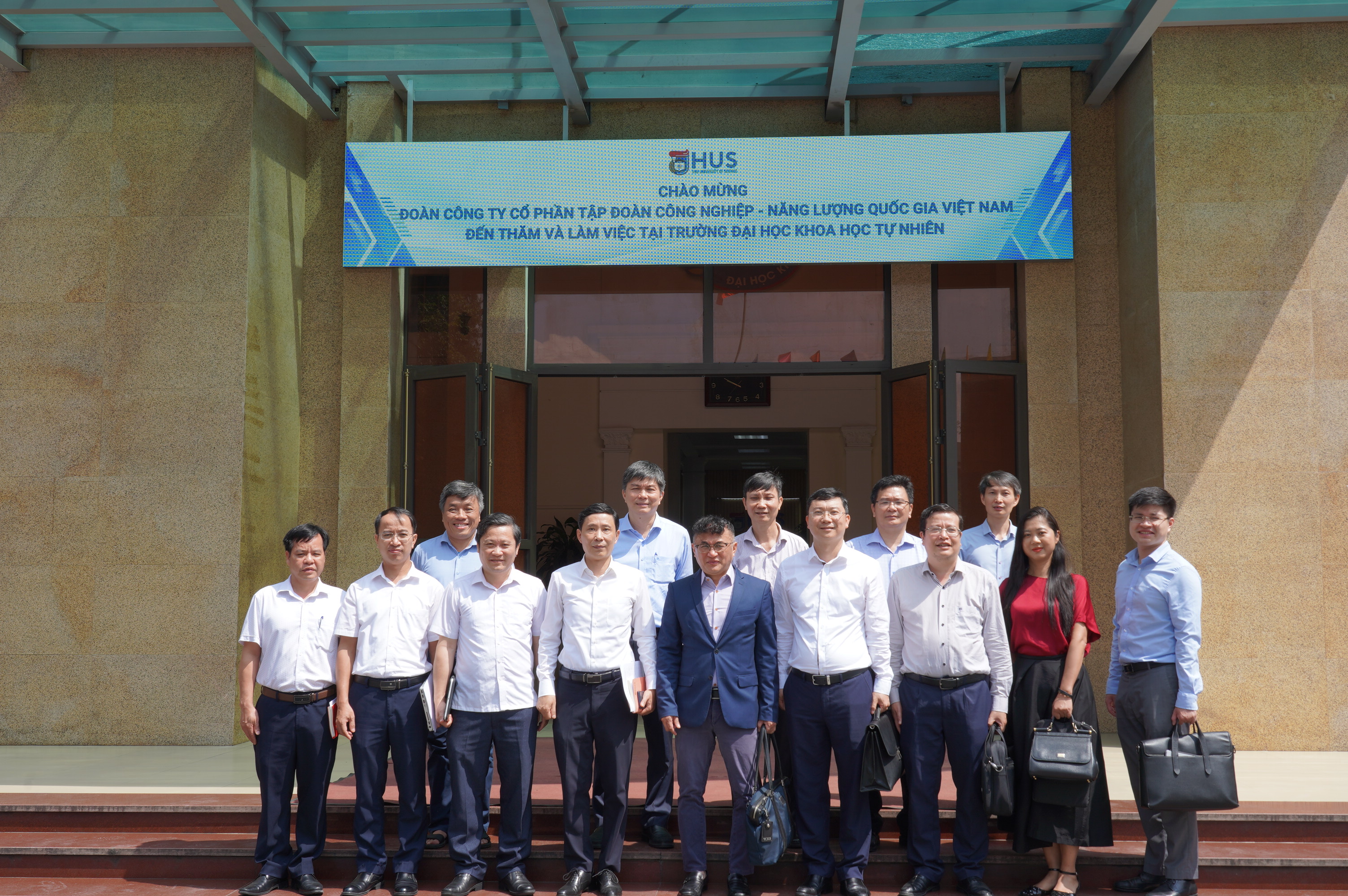 Tập đoàn Công nghiệp – Năng lượng Quốc gia Việt Nam và Trường Đại học Khoa học Tự nhiên: Tiềm năng hợp tác, chuyển giao Khoa học – Công nghệ  