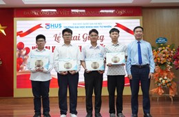 Sinh viên Trường Đại học Khoa học Tự nhiên chính thức bước vào năm học 2025-2026