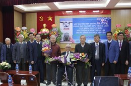 Kỷ niệm 20 năm thành lập Trung tâm Khoa học Vật liệu: Trân trọng lịch sử - Truyền lửa đam mê cho hiện tại và tương lai