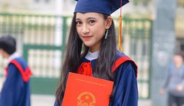 Phụ huynh Thủ khoa Trường ĐHKHTN: “GIA ĐÌNH TỰ HÀO VÀ TIN TƯỞNG VÀO LỰA CHỌN CỦA CON”