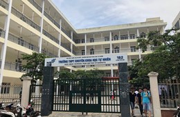 Học sinh khóa 2019 - 2022 nhập học Trường THPT Chuyên Khoa học Tự nhiên