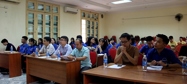 Tập huấn tình nguyện hè “Sắc xanh Tự nhiên 2019”