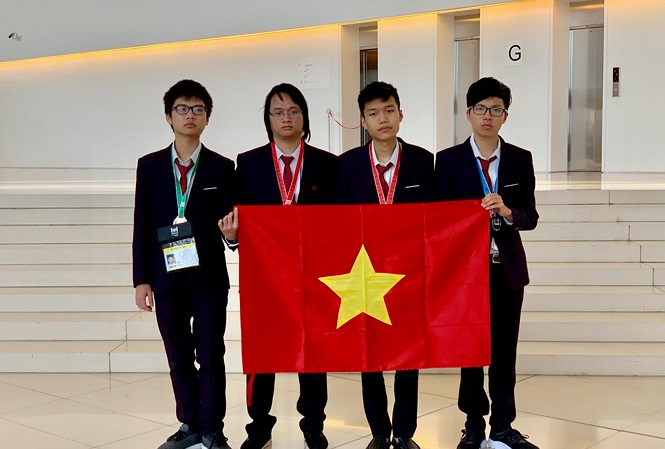 Đội tuyển Trường THPT Chuyên Khoa học Tự nhiên đạt huy chương Vàng, Bạc và Đồng tại Olympic Tin học quốc tế 2019