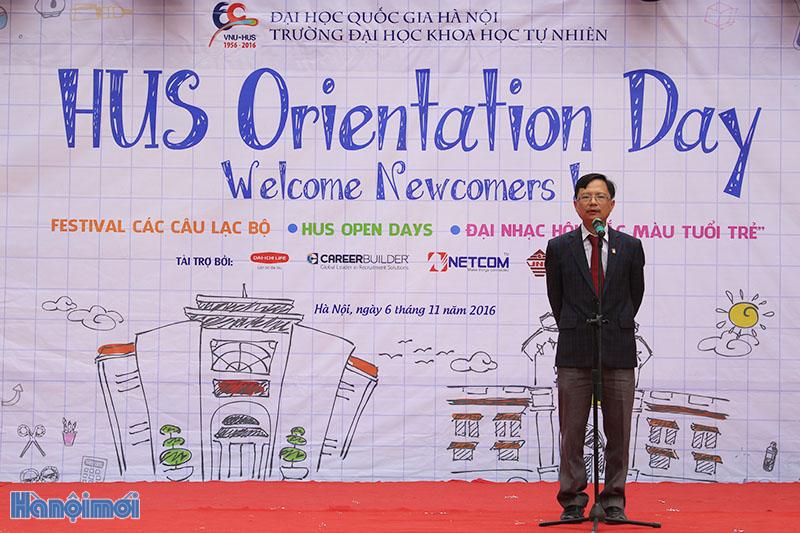 Trường Đại học Khoa học Tự nhiên khơi niềm đam mê khoa học cho học sinh Thủ đô