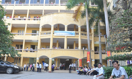 Một số hình ảnh về kỳ thi đánh giá năng lực đợt 1 năm 2015 vào Đại học Quốc gia Hà Nội