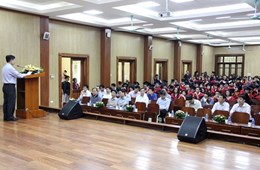 218 học viên tự hào đón nhận Bằng Thạc sĩ khoa học