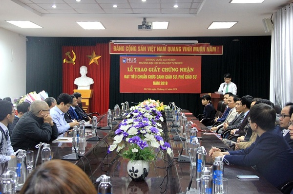 Lễ trao Giấy chứng nhận đạt tiêu chuẩn chức danh Giáo sư, Phó Giáo sư năm 2019