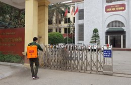 Những “chiến binh thầm lặng” góp phần đảm bảo an toàn trường học trong mùa dịch Covid-19
