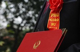 Điều chỉnh thời gian xét công nhận giáo sư, phó giáo sư năm 2021