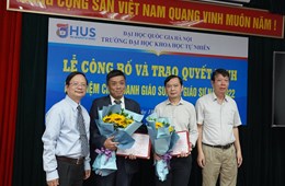 Trường Đại học Khoa học Tự nhiên tổ chức lễ công bố và trao các quyết định bổ nhiệm Giáo sư và Phó giáo sư năm 2022
