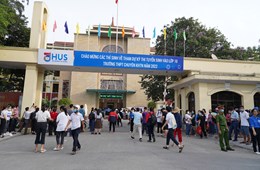 Ngày 5/6/2022, thí sinh bắt đầu dự thi tuyển sinh vào lớp 10, Trường THPT Chuyên KHTN