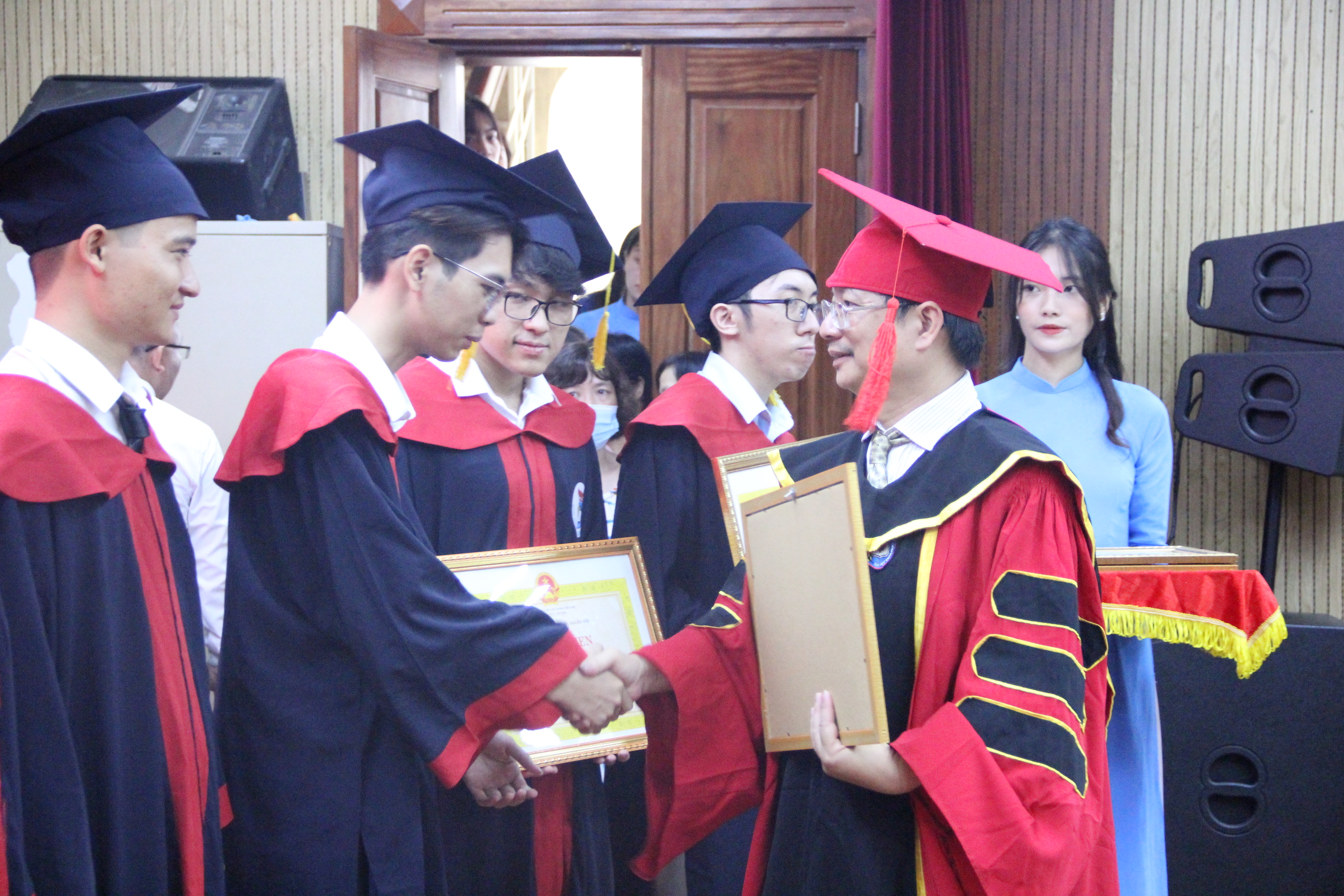 30% sinh viên Trường ĐHKHTN có việc làm ngay trong ngày tốt nghiệp