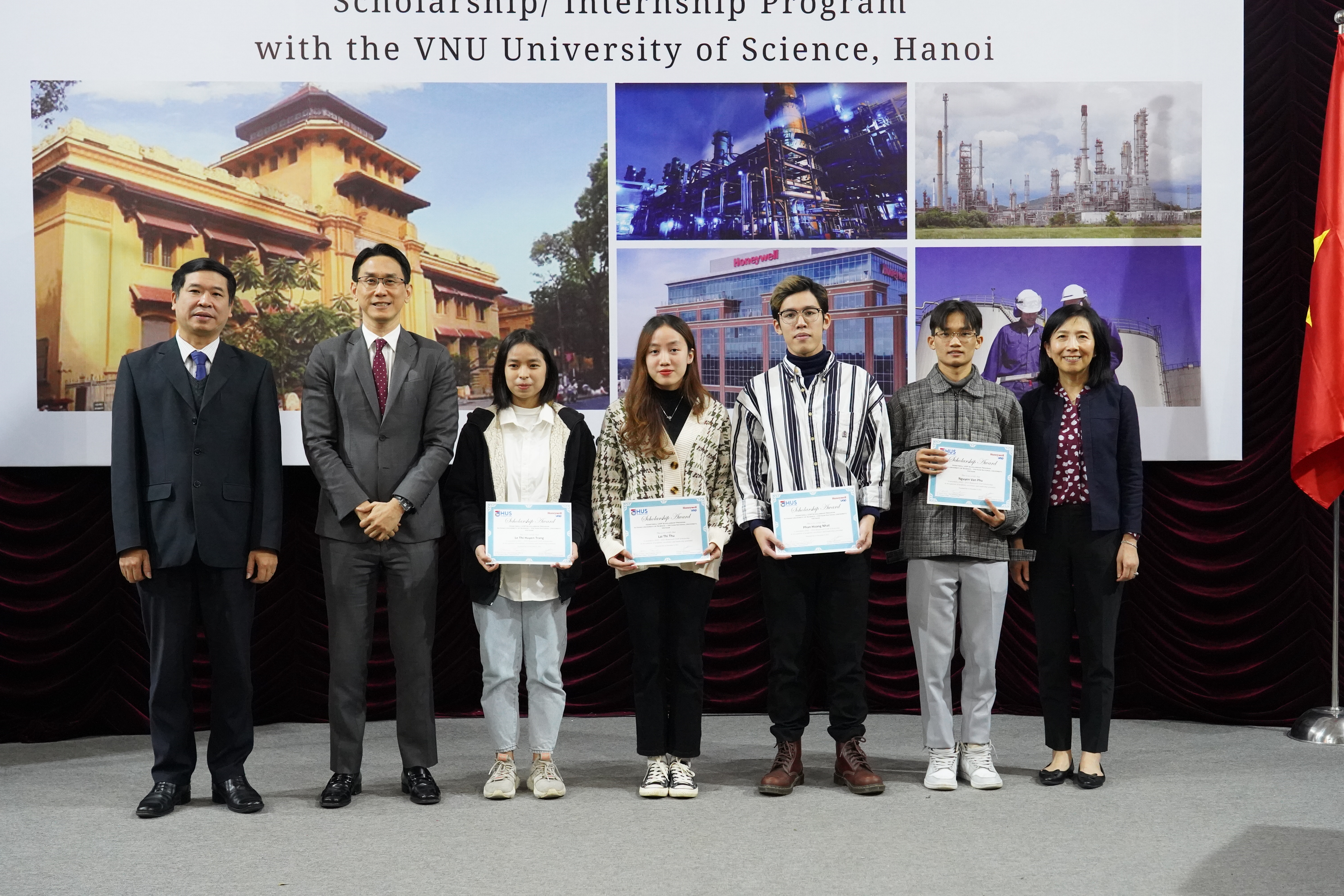 04 sinh viên Khoa Hóa học được nhận học bổng của Công ty Honeywell UOP (Hoa Kỳ)