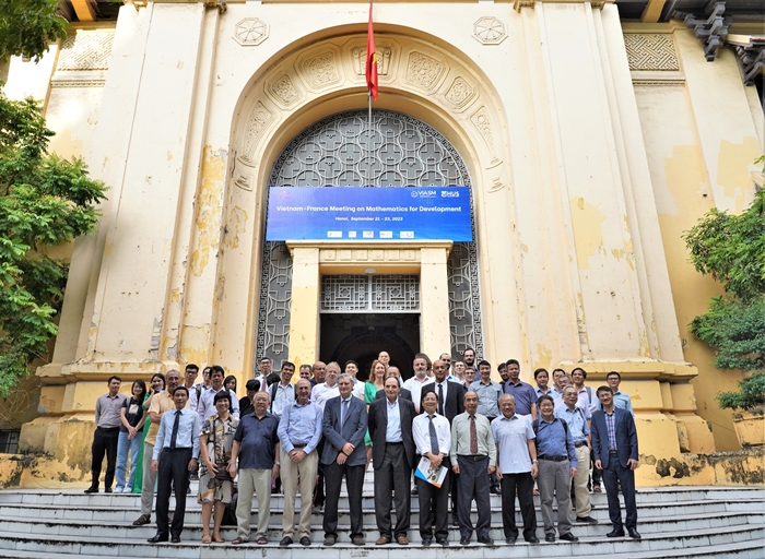 Gặp gỡ Việt - Pháp về Toán học cho sự phát triển