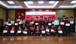 Trường ĐHKHTN trao bằng cử nhân hệ đại học chính quy cho sinh viên tốt nghiệp năm 2023 (đợt 3)