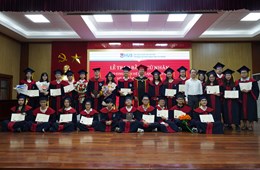 Trường ĐHKHTN trao bằng cử nhân hệ đại học chính quy cho sinh viên tốt nghiệp năm 2023 (đợt 3)