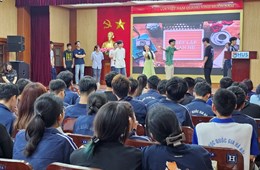 Sinh viên Trường ĐHKHTN học chuyên đề “Nghệ thuật lắng nghe – Bí quyết của sự thành công”