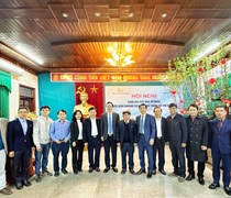 Trường Đại học Khoa học Tự nhiên kết hợp cùng doanh nghiệp trong nghiên cứu nguồn nước khoáng ion kiềm tốt cho sức khỏe