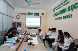 Ngành Sinh dược học khác gì ngành Công nghệ sinh học?