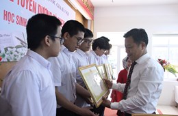 Năm 2024, học sinh Trường THPT Chuyên KHTN đạt 14 Huy chương Olympic khu vực và quốc tế