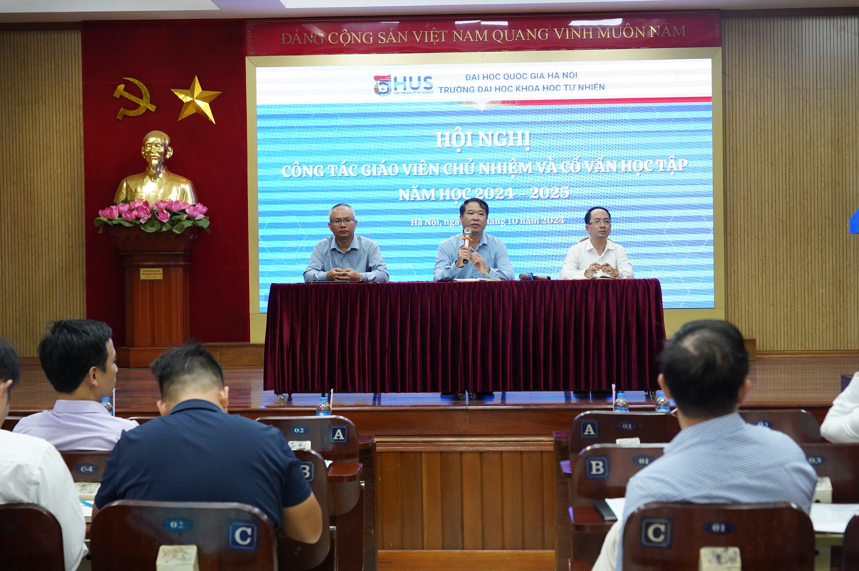 Hội nghị công tác giáo viên chủ nhiệm, cố vấn học tập năm học 2024-2025