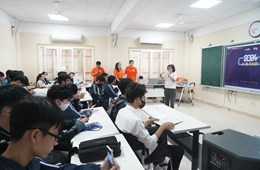 Sinh viên tìm hiểu cơ hội nghề nghiệp, bổ sung kỹ năng qua Ngày hướng nghiệp
