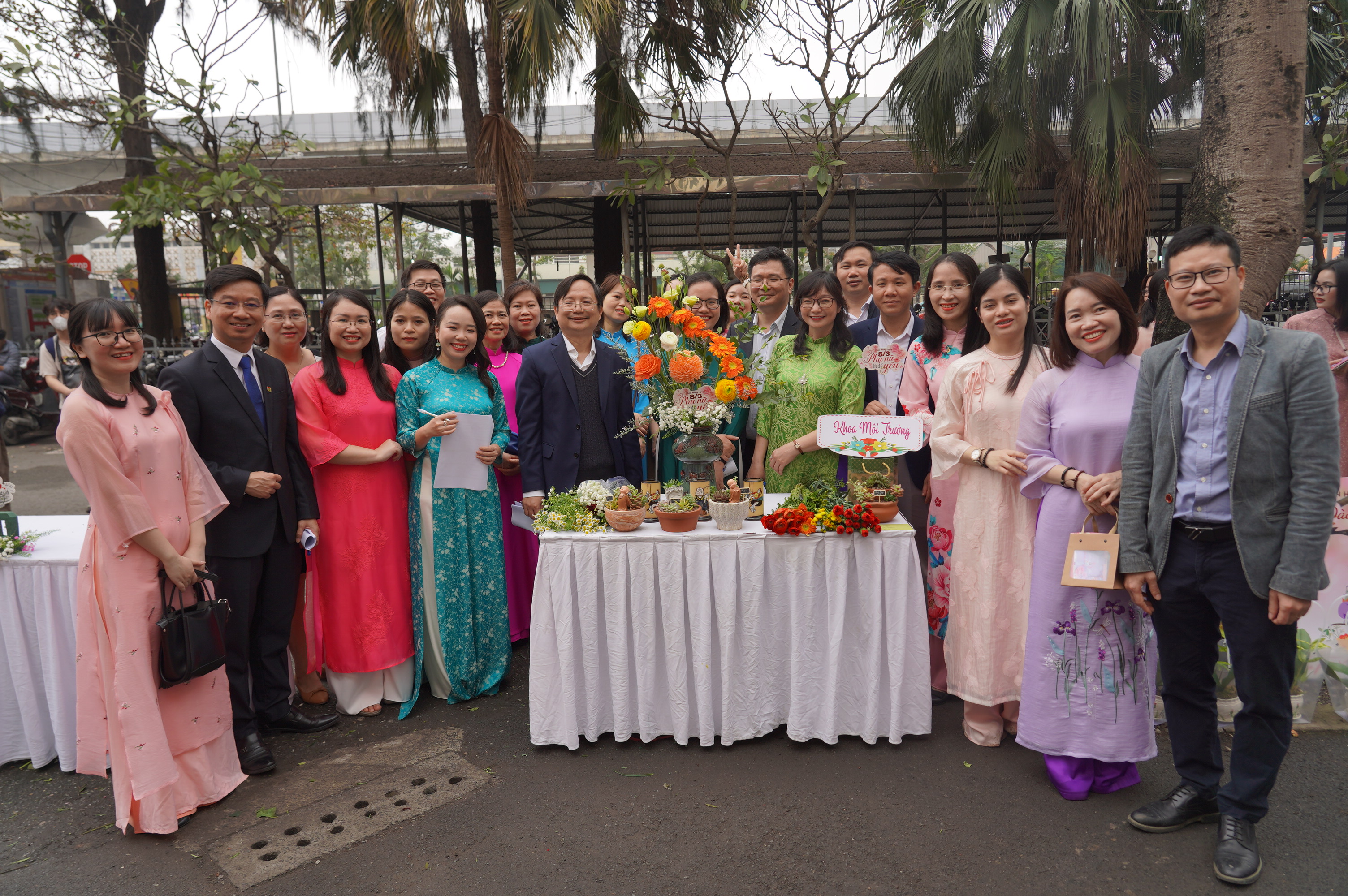“Nói lời yêu thương” và “Ngọt ngào cho phái đẹp” nhân ngày Quốc tế Phụ nữ 8/3