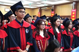Trường Đại học Khoa học Tự nhiên trao bằng cử nhân cho sinh viên hệ đại học chính quy tốt nghiệp đợt 3 năm 2025