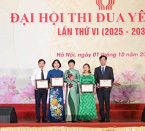 Công đoàn Trường ĐHKHTN cùng các tập thể, cá nhân được khen thưởng vì thành tích xuất sắc trong phong trào thi đua giai đoạn 2020 – 2025