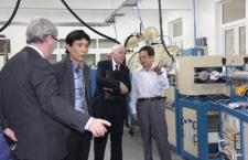 Khoa Vật lý - Trường ĐHKHTN :  Tìm hiểu bản chất của thế giới tự nhiên