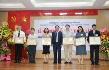 Phòng thí nghiệm Trọng điểm Công nghệ Enzym và Protein đón nhận Bằng khen của Thủ tướng trong Lễ kỷ niệm 15 năm thành lập