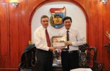 HUS - Illinois at Urbana Champaign: Bàn thảo hướng mở rộng hợp tác