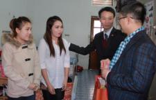 Lãnh đạo Trường Đại học Khoa học Tự nhiên chúc tết học sinh, sinh viên 