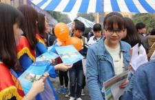 Trường Đại học Khoa học Tự nhiên tham gia chương trình tư vấn tuyển sinh năm 2016