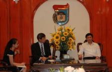 Tiếp đại diện Trường Đại học Kyoto, Nhật Bản