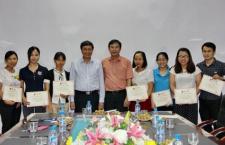 Bế giảng lớp học về “Kỹ thuật phân tích sắc ký ứng dụng trọng phân tích môi trường và thực phẩm”