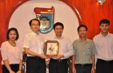 Tiếp Đại học Kyushu, Nhật Bản