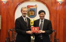 Hiệu trưởng tiếp đại diện Tổ chức Nông lương thế giới (FAO)