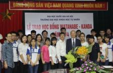 15 sinh viên Khoa Toán-Cơ-Tin học vinh dự được nhận học bổng Watanabe-Kanda