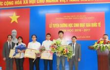 Học sinh Trường THPT Chuyên Khoa học Tự nhiên chiếm 30% đội tuyển Olympic quốc tế và khu vực năm 2018