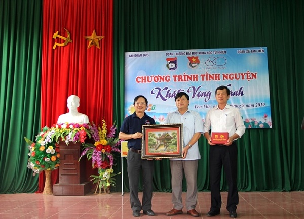 Chương trình tình nguyện “Khát vọng xanh”