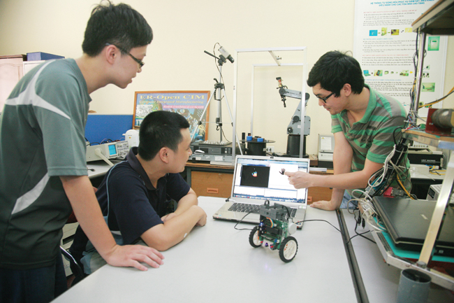 Bốn giải pháp thúc đẩy nghiên cứu khoa học